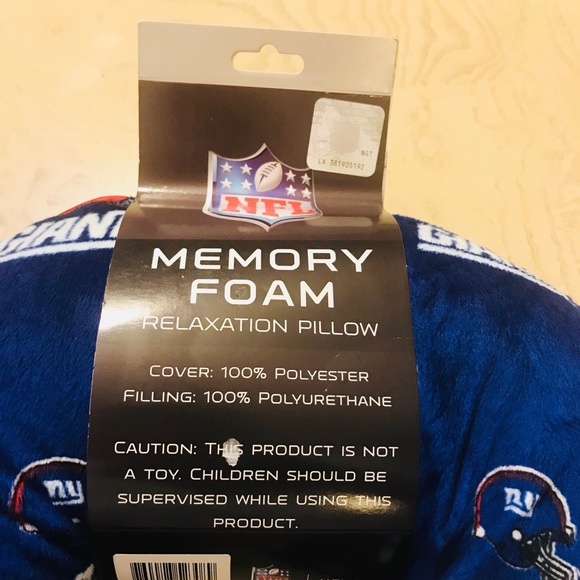 NFL Giants Neck Pillow - Picture 2 of 4